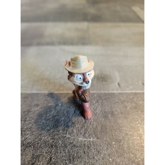 Disney Chip and Dale range Trooper outfit toy figure - Picture 3 of 6